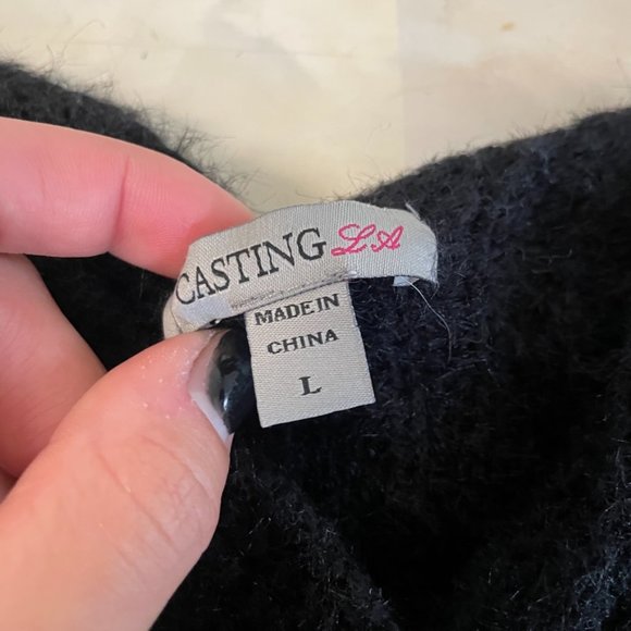 Black Twist Knit Cropped Reversible Sweater - Picture 4 of 4